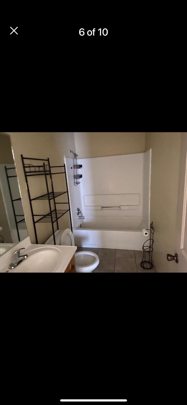 Restroom - 1903 Dogwood St
