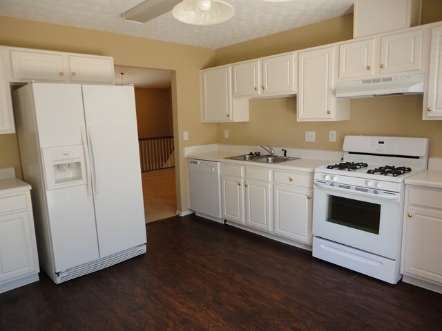 Building Photo - 2169 Anconia Cir