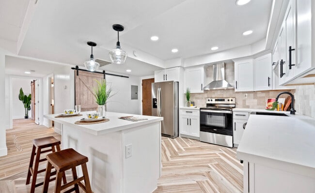 Photo - 7930 E Camelback Rd Apartment