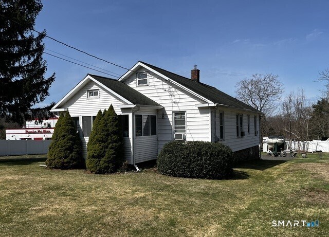 Building Photo - 1644 Meriden Ave