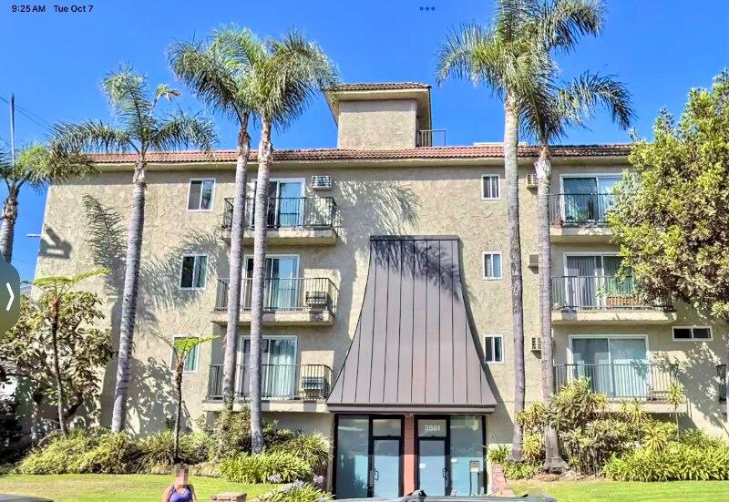 Foto principal - 3861 Mentone Ave