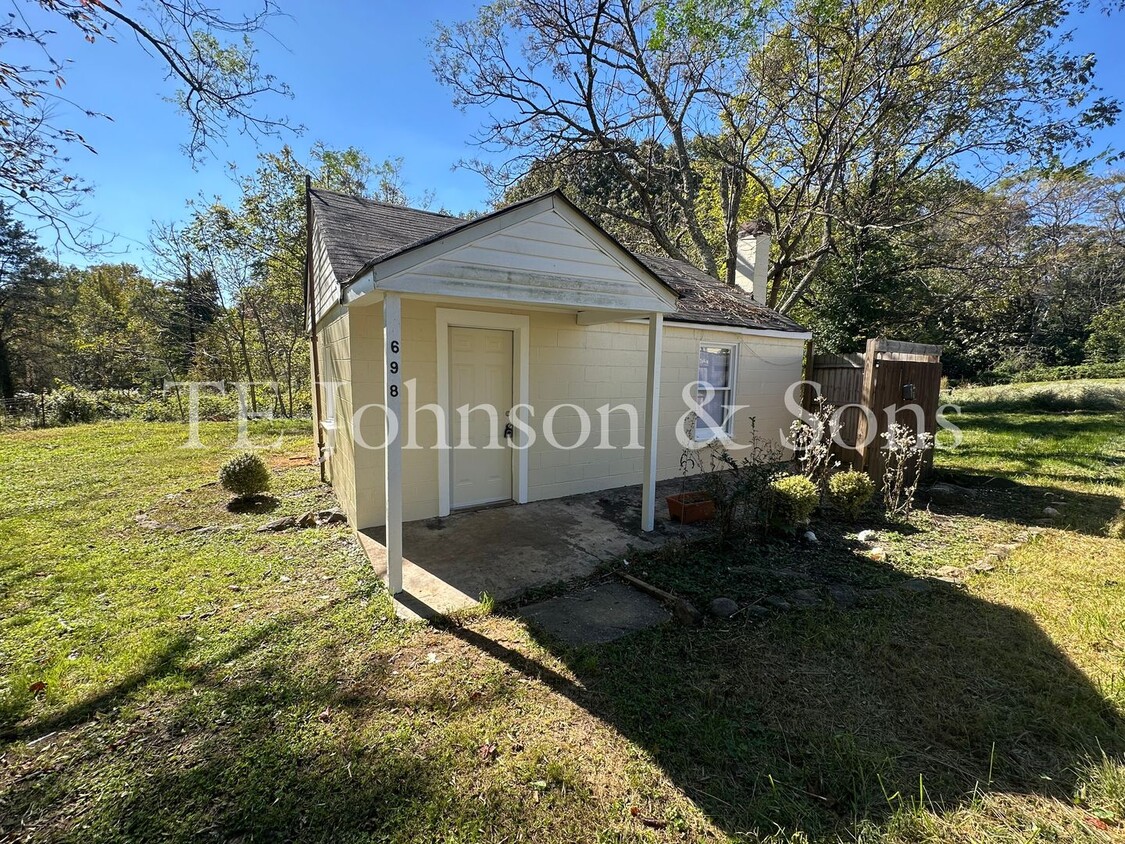 Foto principal - Cozy 1 Bedroom Home in Winston Salem