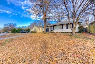 Building Photo - 4055 E 25th Pl