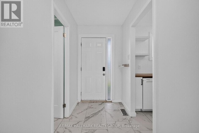 Photo du bâtiment - 89 Bellman Dr