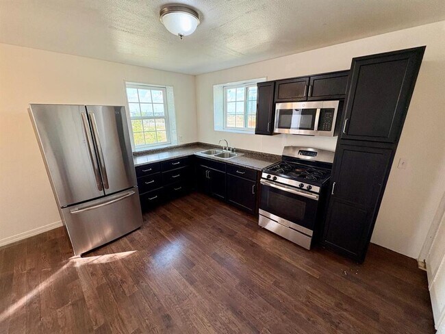Foto del edificio - 5213 Tucker Hill Ln