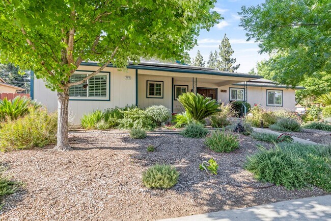 Building Photo - 2018 W Los Altos Ave