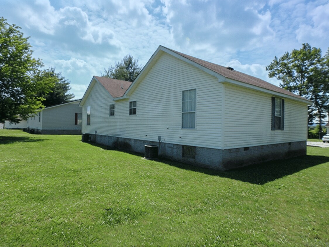 Building Photo - 137 Dogwood Pointe Dr