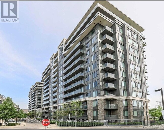 Building Photo - 277 South Park Rd