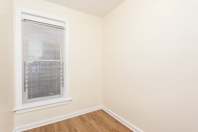Photo - 1310 North Artesian-1R Apartment