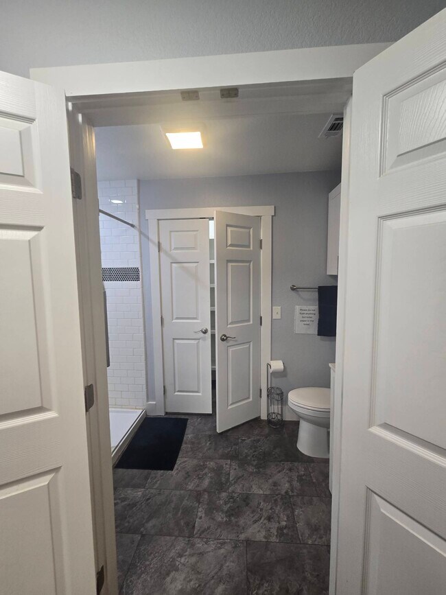 Foto del edificio - 1305 N Main St