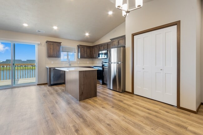 Building Photo - Granite Townhomes