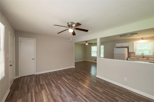 Foto del edificio - 2061 Mulkey Rd SW