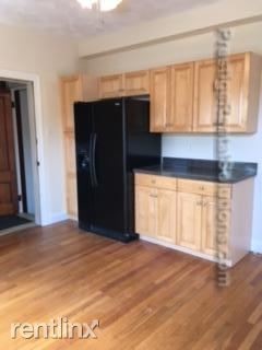 Primary Photo - 208 Everett St