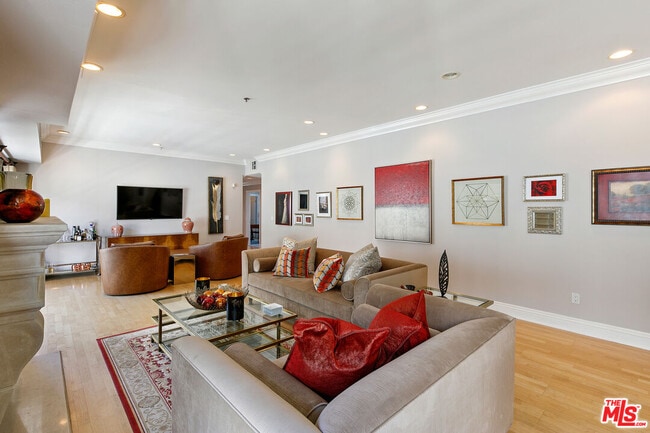 Building Photo - 11840 Dorothy St