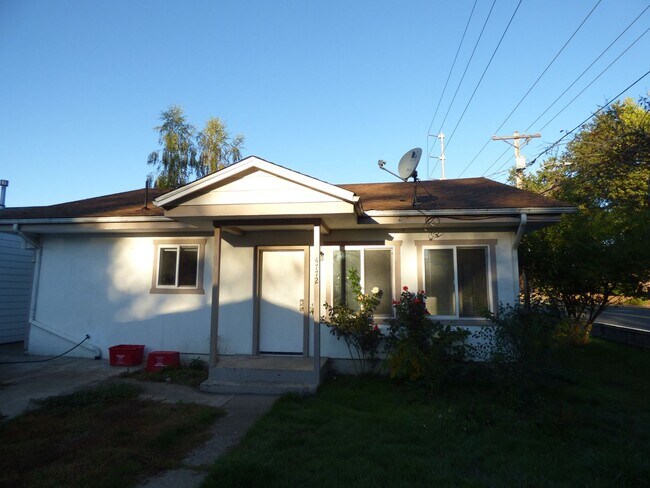 Foto del edificio - 4772/4776/4782 Sunnyview Rd NE Salem, OR 97305