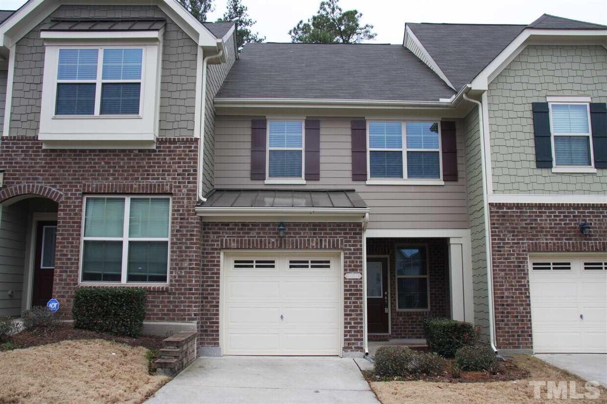 Primary Photo - 10041 Lynnberry Pl