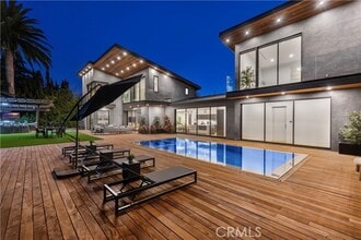 Building Photo - 18296 Karen Dr