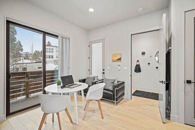 Building Photo - Modern living near Old Mill! Beautiful unf...