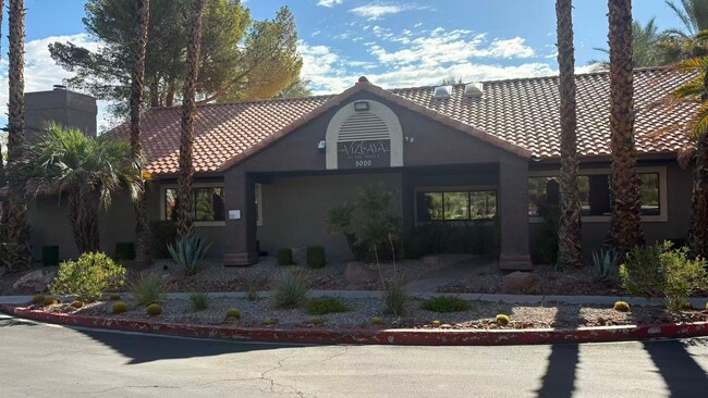 Building Photo - 5038 S Rainbow Blvd