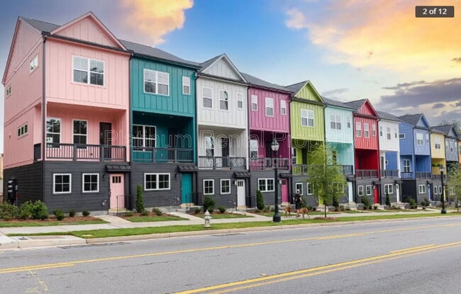 Building Photo - 146 Color Cir