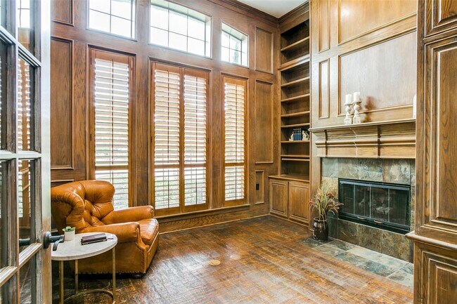 Foto del edificio - 1218 Sir Malory Ln