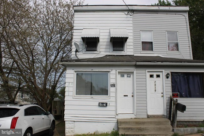 Building Photo - 7621 Cypress Ave