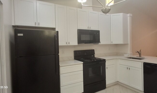 Foto del edificio - 12240 Eastcove Dr