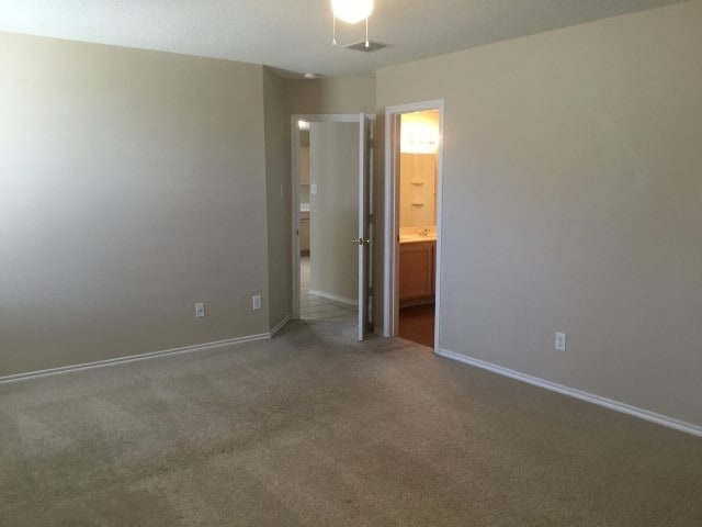 Foto del edificio - 16136 Shawnee Trl