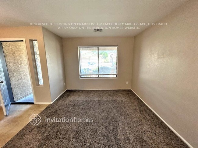 Building Photo - 16585 W Latham St