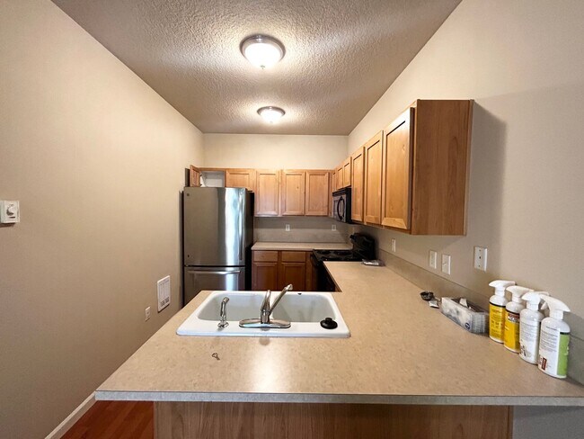 Foto del edificio - 2 Bedroom Beaverton Condo!
