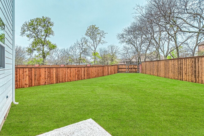 Building Photo - The Residences at Harrison Park