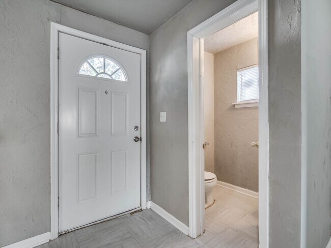 Foto del edificio - 545 SW 46th St