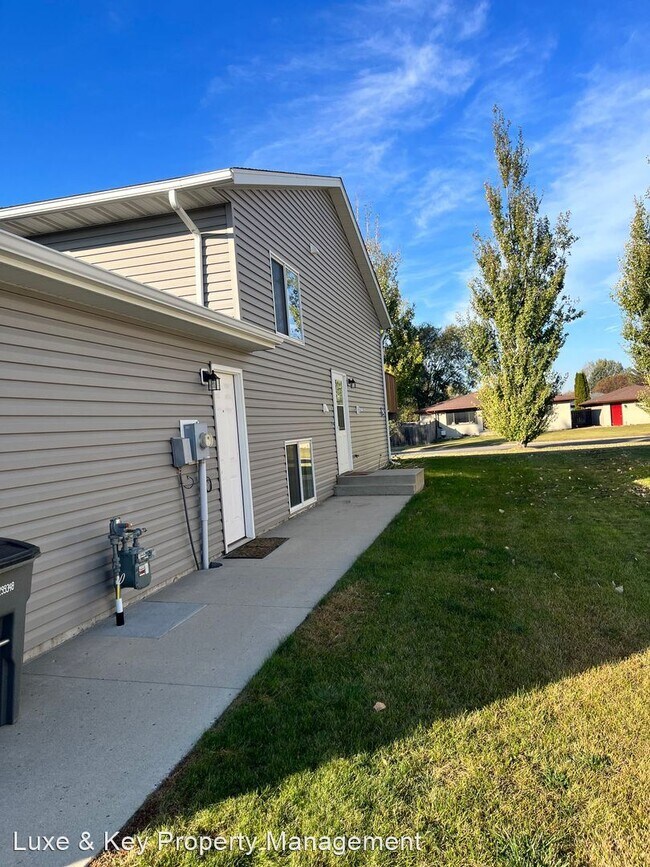 Foto del edificio - 3 br, 2 bath House - 3433 15th St S