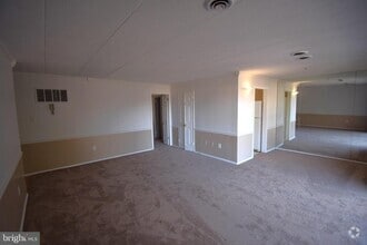 Building Photo - 2624 Fort Farnsworth Rd