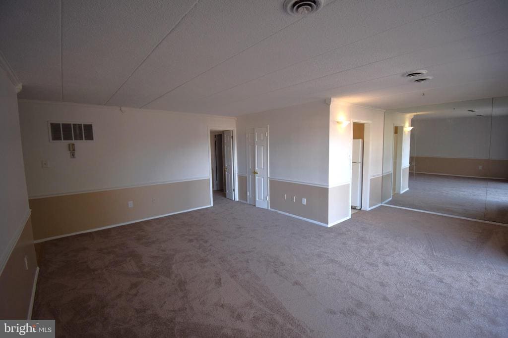 Primary Photo - 2624 Fort Farnsworth Rd