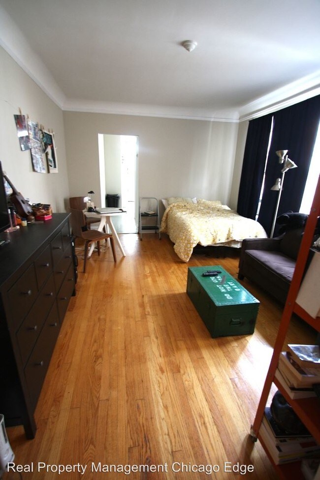 Foto del edificio - 2051 W Farragut Ave
