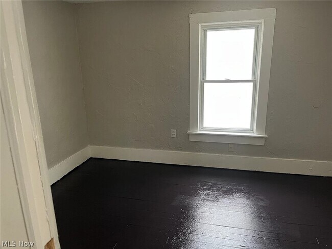 Foto del edificio - 384 W Bartges St