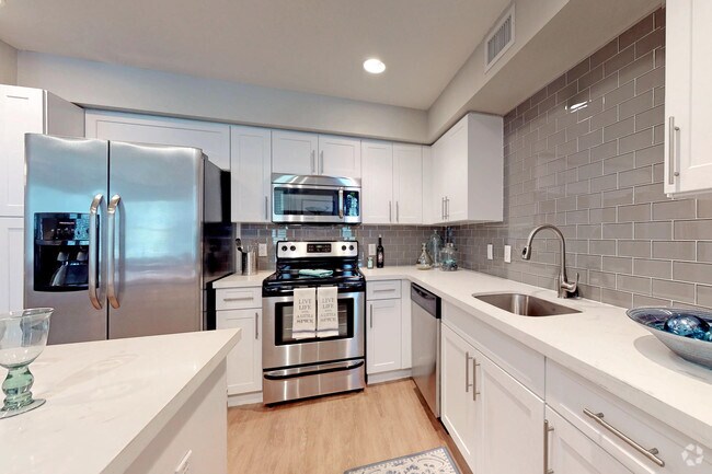 Interior Photo - Solero at Plantation