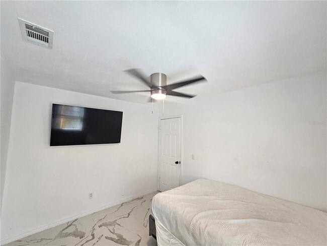 Building Photo - 341 Gait Ct