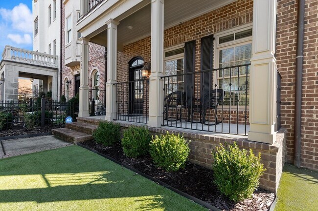 Foto del edificio - 3127 Parthenon Ave