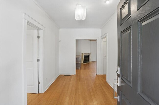 Foto del edificio - 292 Fortune St NE