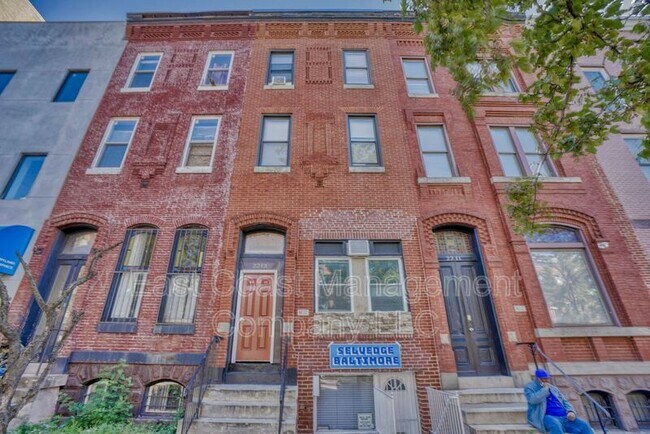 Building Photo - 2213 N Charles St