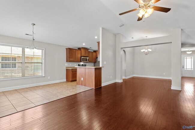 Foto del edificio - 328 Research Station Blvd NW