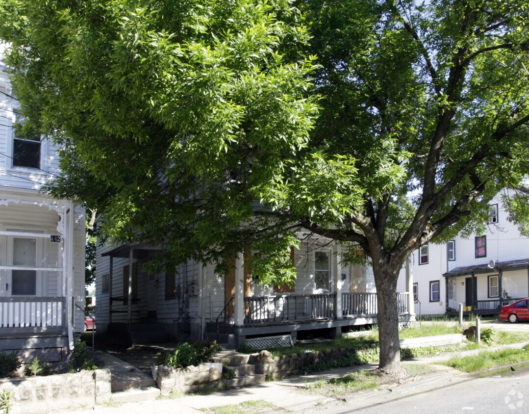 Building Photo - 144-146 Walnut St