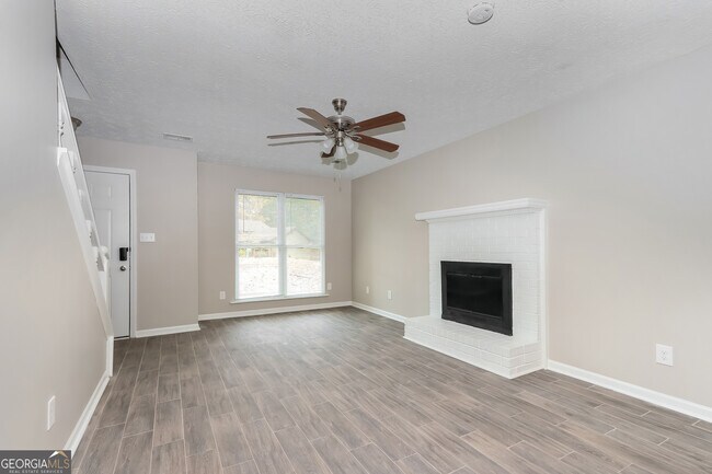 Building Photo - 8947 Gardener Dr