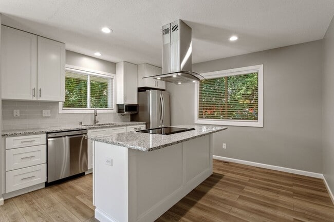New Kitchen - 4707 Golden Valley Rd