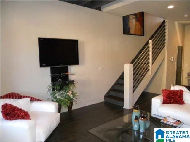 Building Photo - 302 Barristers Ct