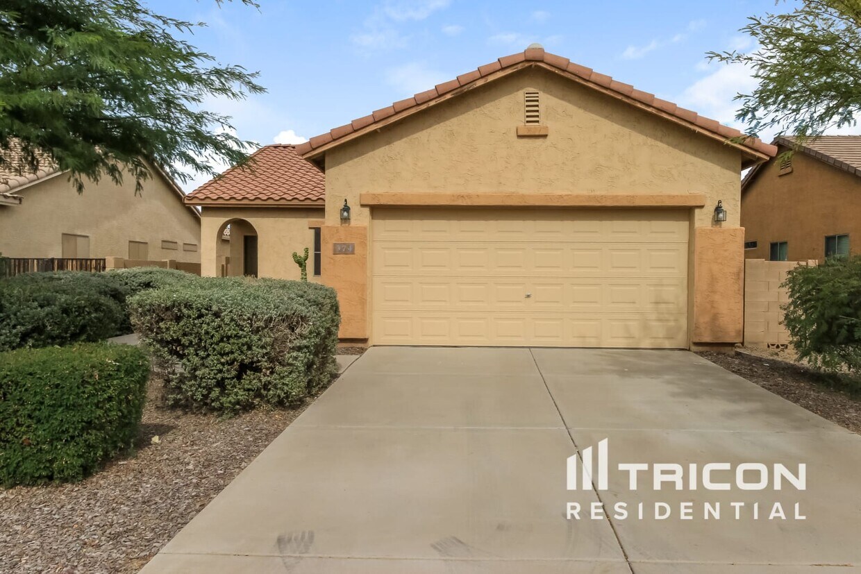Foto principal - 374 E Yellow Wood Ave