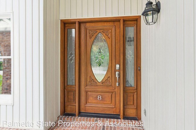 Foto del edificio - 4 br, 3.5 bath House - 8 Held Circle