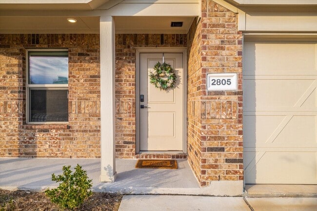 Building Photo - 2805 Watchpoint Rd